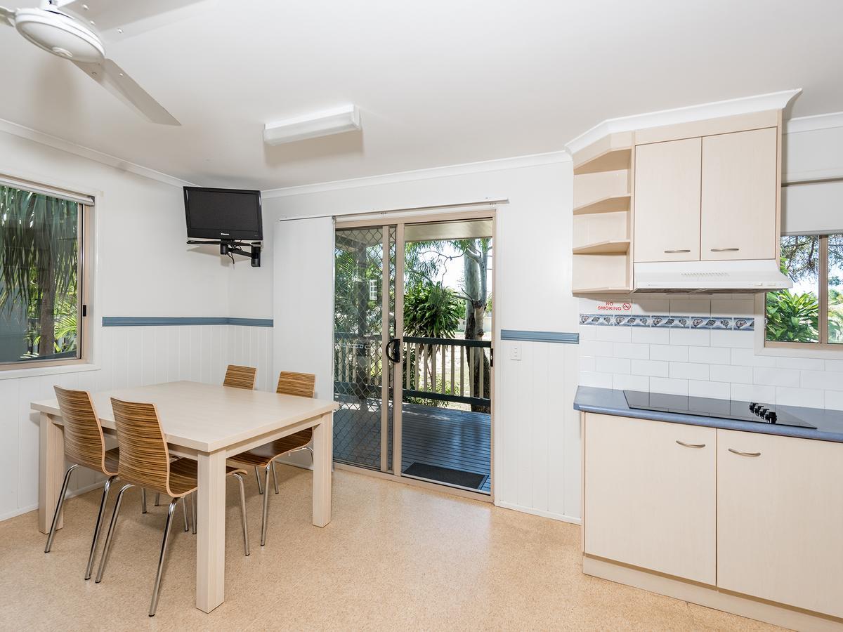 Nrma Woodgate Beach Holiday Park ภายนอก รูปภาพ