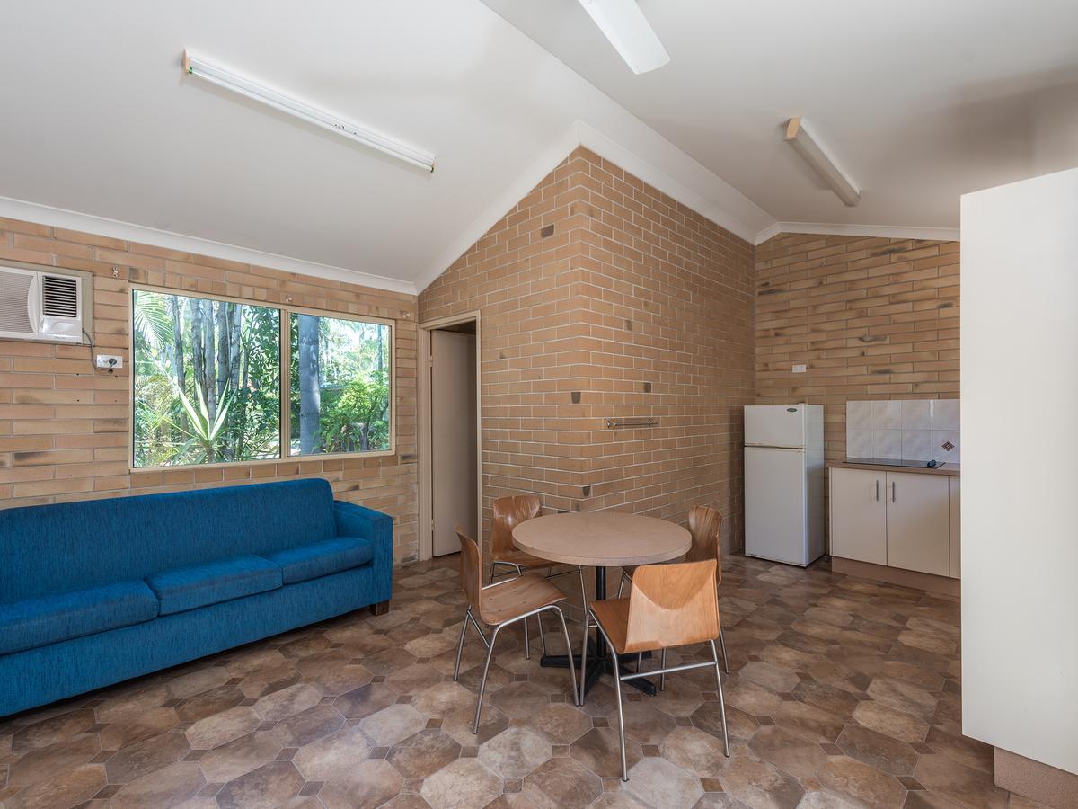 Nrma Woodgate Beach Holiday Park ภายนอก รูปภาพ