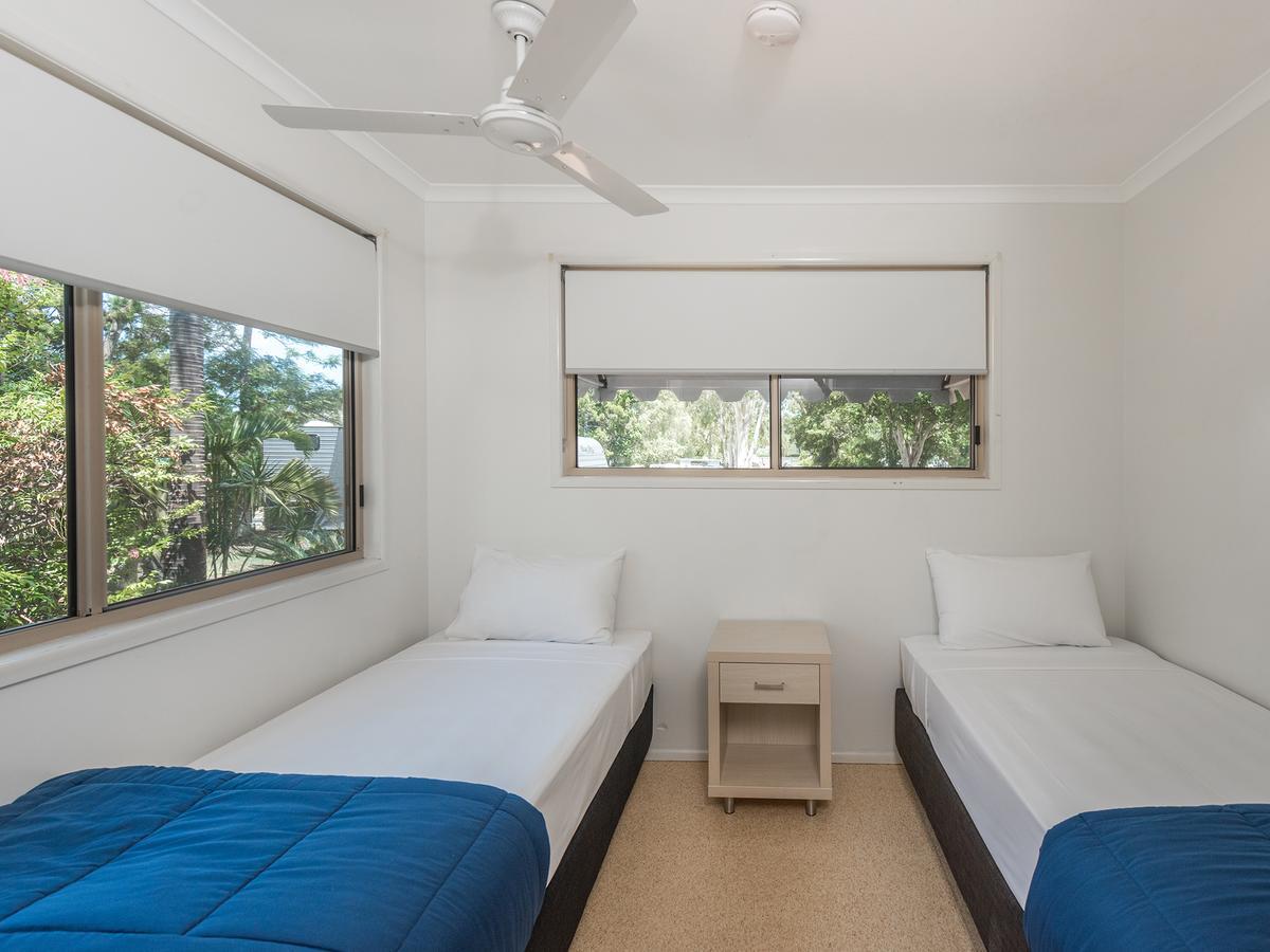 Nrma Woodgate Beach Holiday Park ภายนอก รูปภาพ